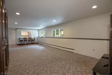 31 Augusta Dr, Wayne, NJ 07470 photo 14