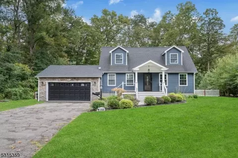 102 Stadelman Ave, Belvidere, NJ 07823
