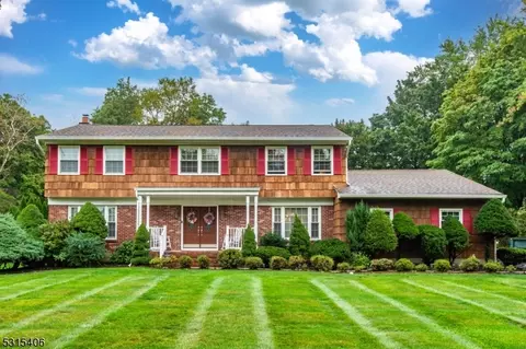 3 Kirkbride Ter, Montville Twp, NJ 07082