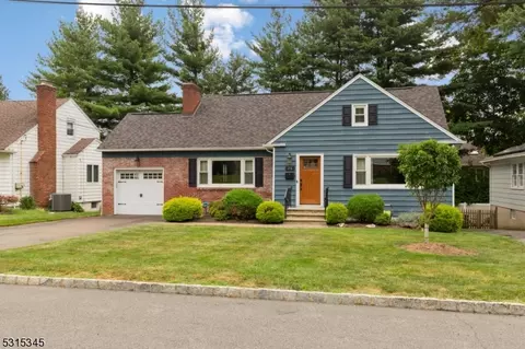26 Whitman St, West Orange, NJ 07052