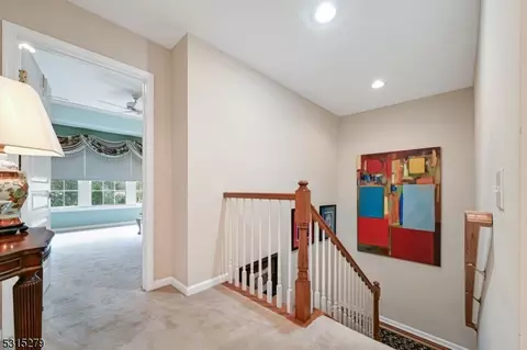 29 Thistle Dr, Paramus, NJ 07652 photo 22