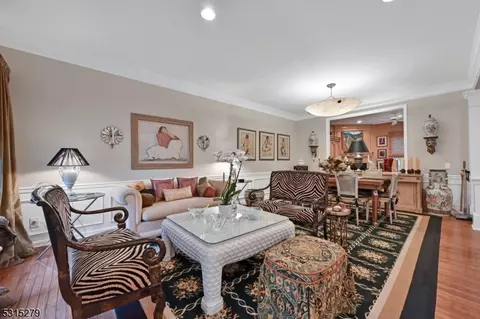 29 Thistle Dr, Paramus, NJ 07652 photo 18