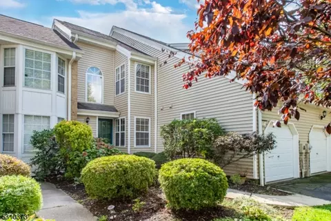 125 Coccio Dr, West Orange, NJ 07052