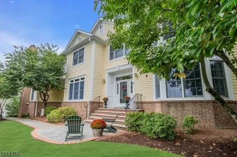 4 Molino Dr, Chatham Twp, NJ 07928