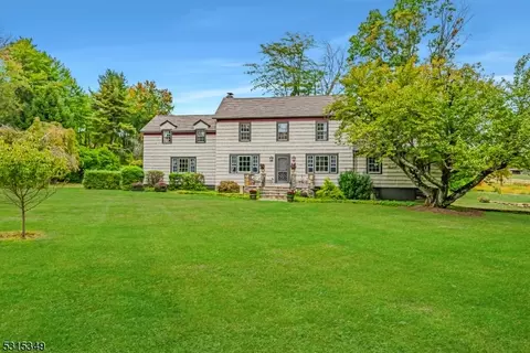 100 Pickle Rd, Califon, NJ 07830