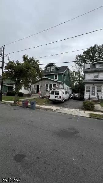 46 Coolidge St, Irvington, NJ 07111