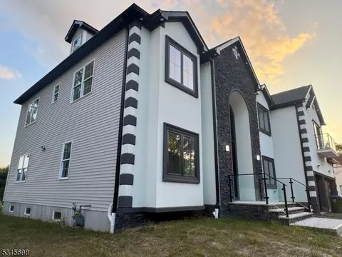 9 Timber Rd, Edison, NJ 08820 photo 4