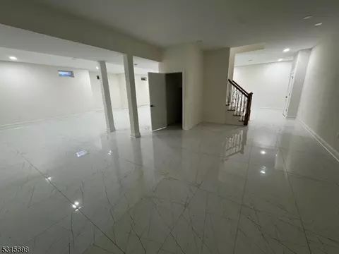 9 Timber Rd, Edison, NJ 08820 photo 11