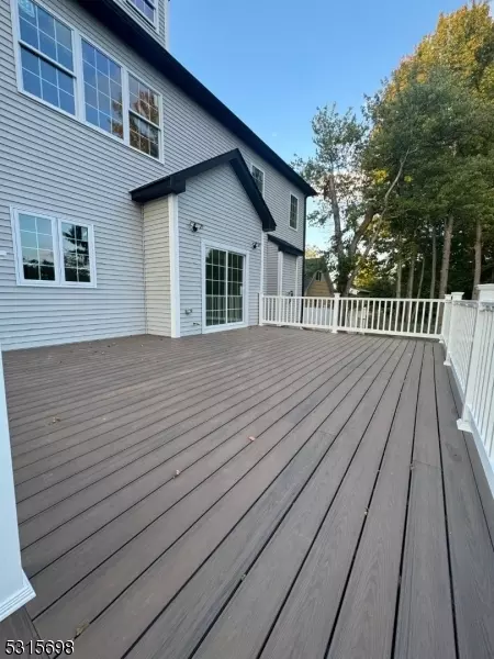 9 Timber Rd, Edison, NJ 08820 photo 5