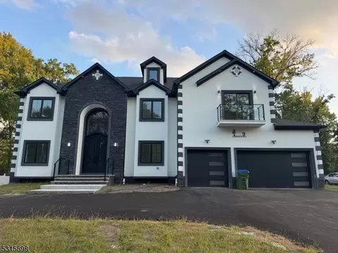 9 Timber Rd, Edison, NJ 08820 photo 2