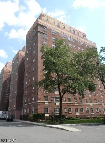 70 S Munn Ave #604, East Orange, NJ 07018