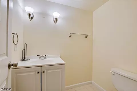 40 E Young St, Somerville, NJ 08876 photo 32