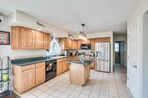 40 E Young St, Somerville, NJ 08876 photo 9