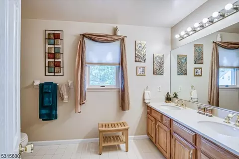 40 E Young St, Somerville, NJ 08876 photo 20