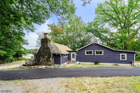 35 Elro Dr, Jefferson, NJ 07438