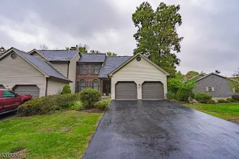 156 Goldfinch Ct, Hackettstown, NJ 07840