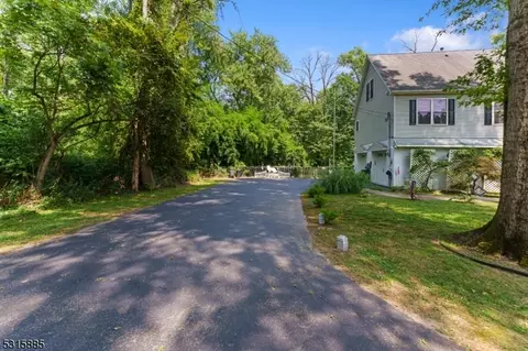 100 Clark St, Wayne, NJ 07470 photo 2