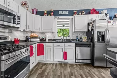 100 Clark St, Wayne, NJ 07470 photo 10