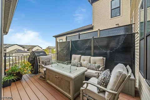 18 E Hartwick Dr, Skillman, NJ 08558 photo 17