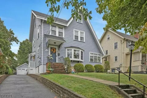 63 Overlook Rd, Cedar Grove, NJ 07009
