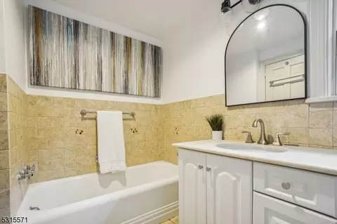 49 Dodd St, Montclair, NJ 07042 photo 28