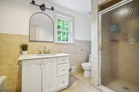 49 Dodd St, Montclair, NJ 07042 photo 27