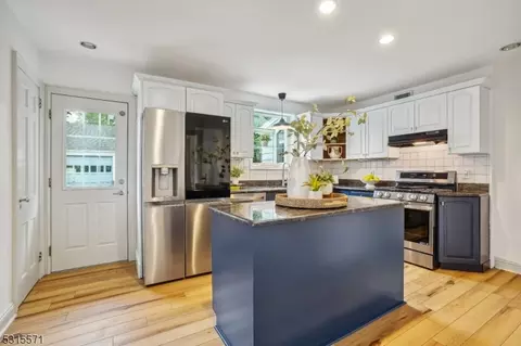 49 Dodd St, Montclair, NJ 07042 photo 13
