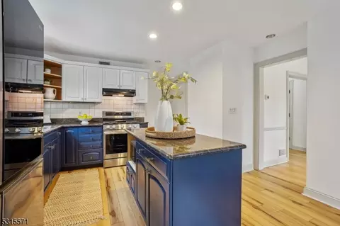 49 Dodd St, Montclair, NJ 07042 photo 14