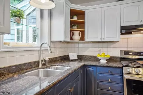 49 Dodd St, Montclair, NJ 07042 photo 15