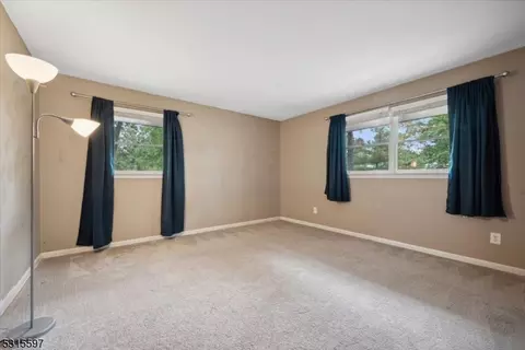 27 Forest Dr, Flemington, NJ 08822 photo 12
