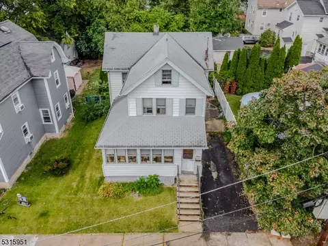 9 Sycamore St, Bloomfield, NJ 07003