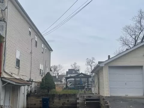 46 Roosevelt Ave, Plainfield, NJ 07060 photo 4