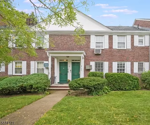 46 Meadowbrook Pl # C, Maplewood, NJ 07040