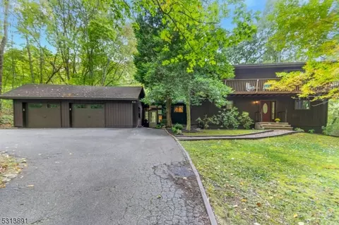 143 Kings Hwy, Hackettstown, NJ 07840