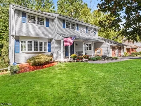 60 Cannonball Rd, Wanaque, NJ 07465