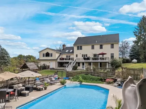 13 Ridge Ln, Blairstown, NJ 07825