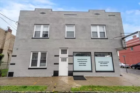 27 Harrison St, Belleville, NJ 07109