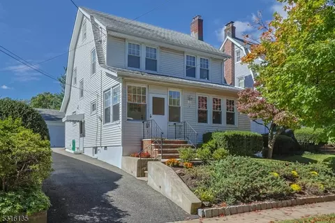 7 James Ct, West Orange, NJ 07052