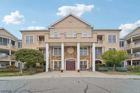 1300 Hamilton Dr #1300, Rockaway, NJ 07866
