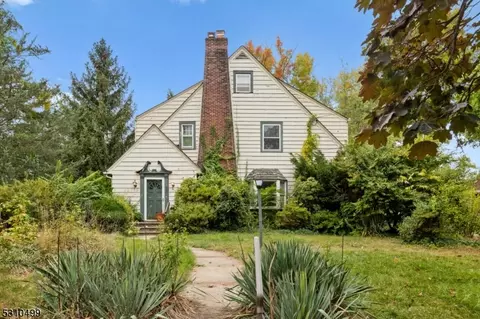 452 Grove St, Roselle, NJ 07203