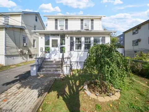 2013 Pleasant Pkwy, Union, NJ 07083
