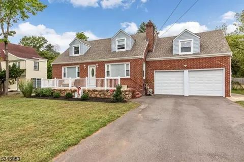16 Lake Ave, Franklin Twp, NJ 08873