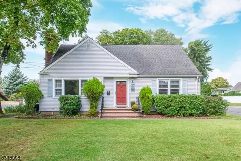 156 Weinmanns Blvd, Wayne, NJ 07470