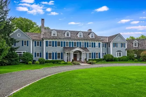 455 Long Ln, Far Hills, NJ 07931