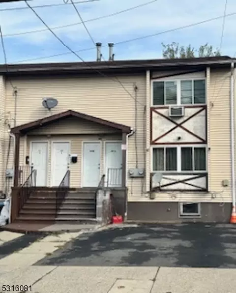 65 16th Ave, Paterson, NJ 07501