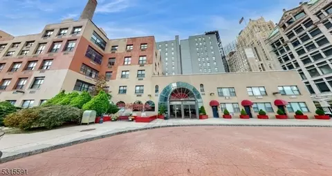 111 Mulberry St #6H, Newark, NJ 07102
