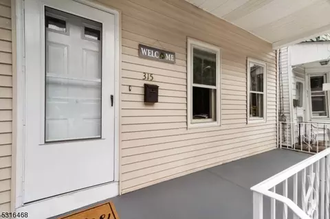 315 Mercer St, Phillipsburg, NJ 08865