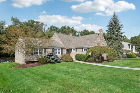 16 Normandy Dr, Parsippany-troy Hills Twp, NJ 07054