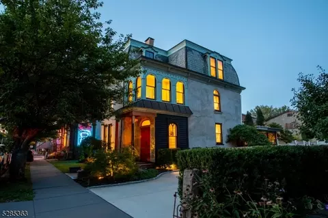 194 N Union St, Lambertville, NJ 08530