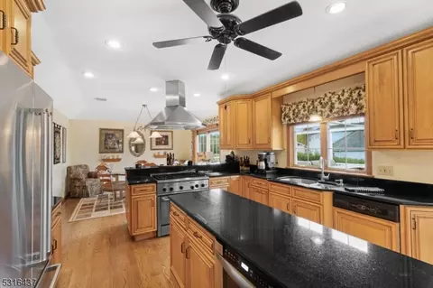 2 Eldorado Dr, Roxbury Twp, NJ 07876 photo 11